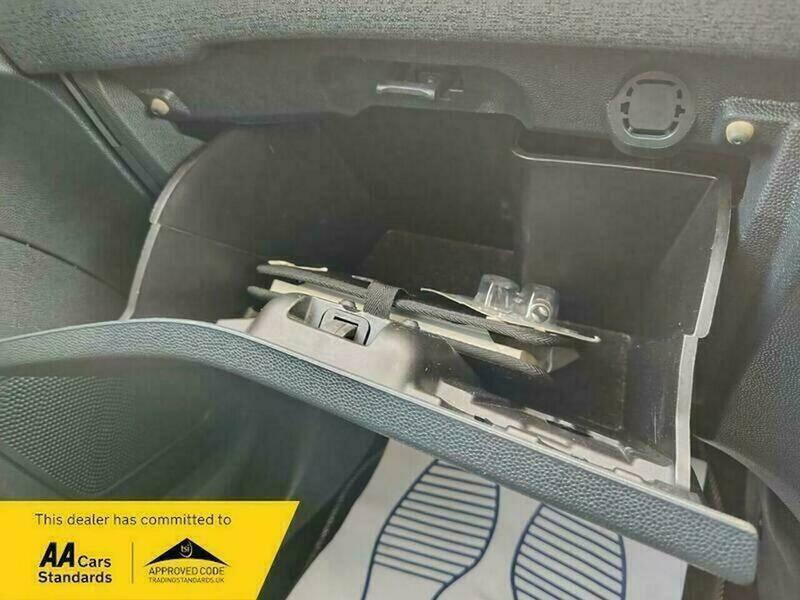 Used Ford Fiesta 2012 for sale - 77802405: Photo 28