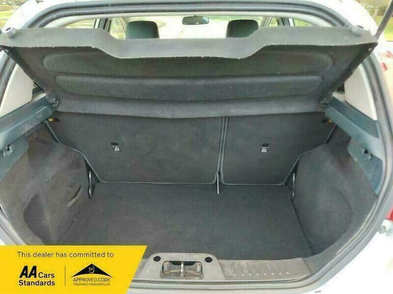 Used Ford Fiesta 2012 for sale - 77802405: Photo 9