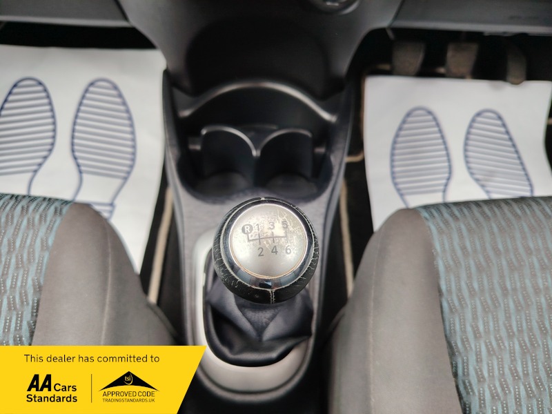 Used Toyota Yaris 2012 for sale - 78062047: Photo 31