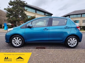 Used Toyota Yaris 2012 for sale - 78062047: Photo