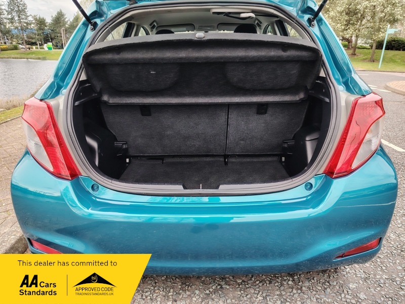 Used Toyota Yaris 2012 for sale - 78062047: Photo 8