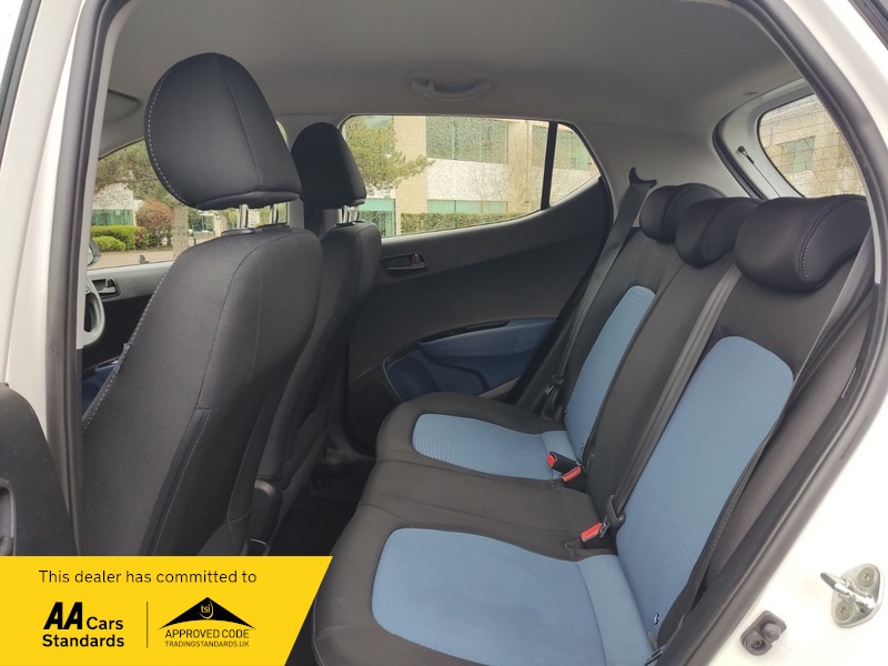 Used Hyundai i10 2015 for sale - 78045243: Photo 32
