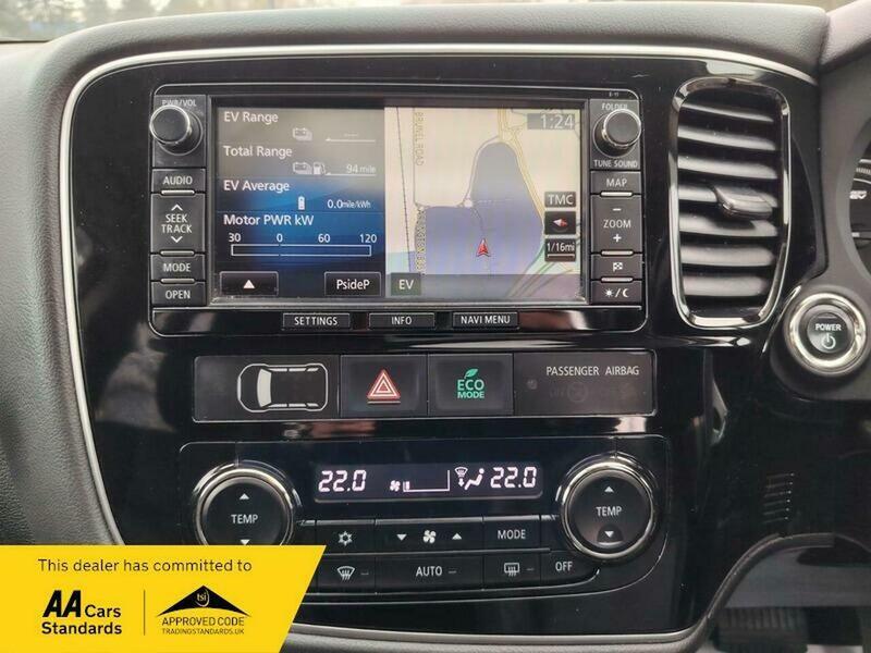 Used Mitsubishi Outlander 2014 for sale - 77802417: Photo 35