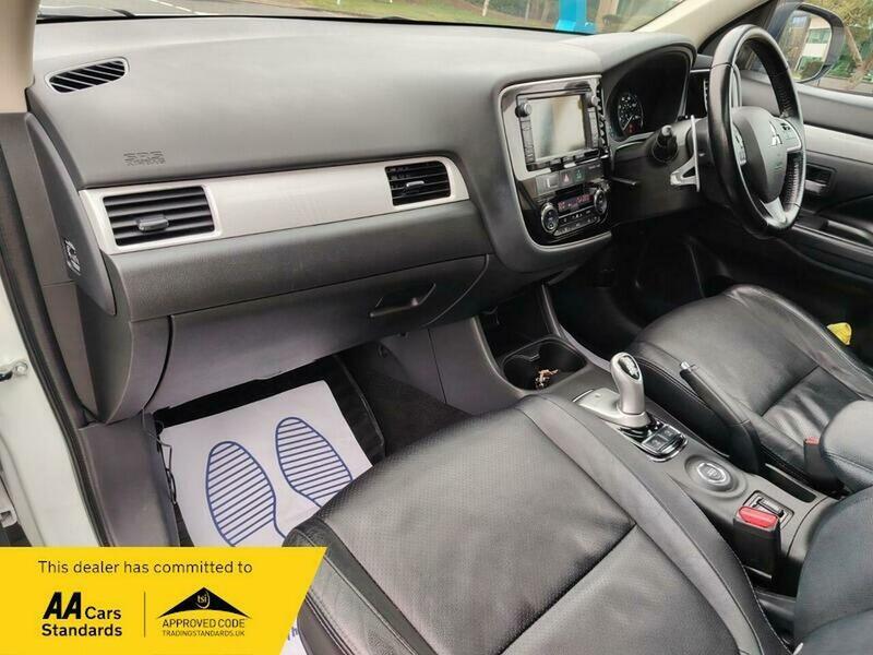 Used Mitsubishi Outlander 2014 for sale - 77802417: Photo 42