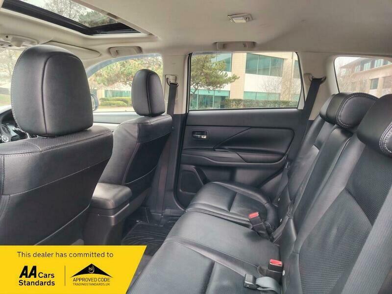 Used Mitsubishi Outlander 2014 for sale - 77802417: Photo 44