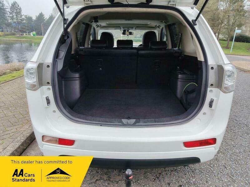 Used Mitsubishi Outlander 2014 for sale - 77802417: Photo 8