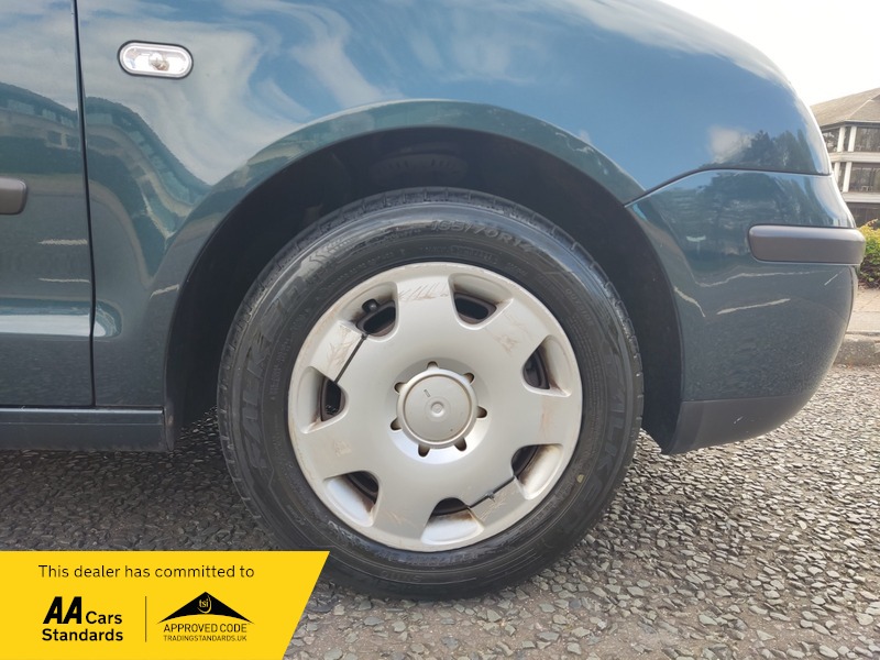 Used Volkswagen Polo 2004 for sale - 78111500: Photo 18