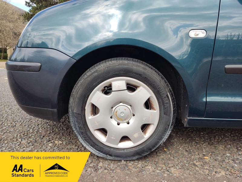 Used Volkswagen Polo 2004 for sale - 78111500: Photo 19