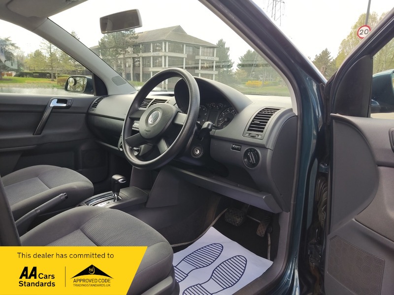 Used Volkswagen Polo 2004 for sale - 78111500: Photo 22