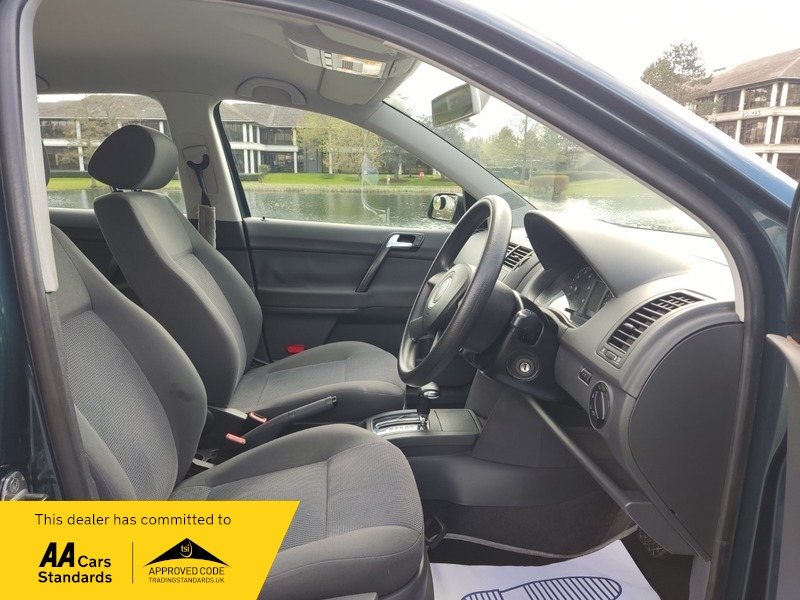 Used Volkswagen Polo 2004 for sale - 78111500: Photo 24
