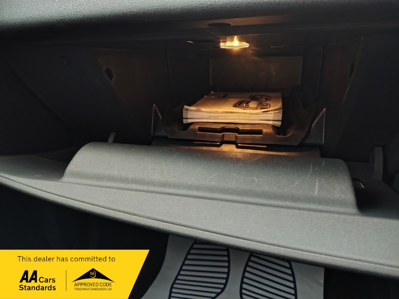 Used Volvo S40 2010 for sale - 77802397: Photo 33