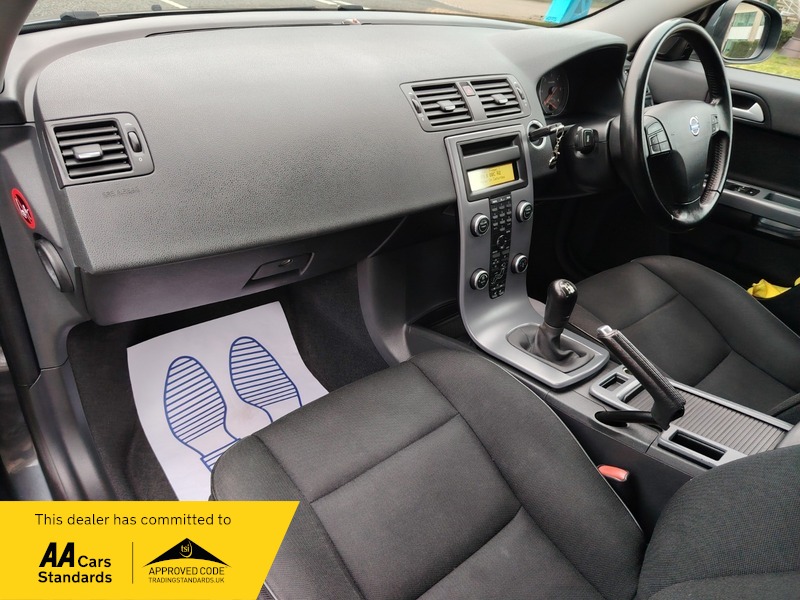 Used Volvo S40 2010 for sale - 77802397: Photo 34