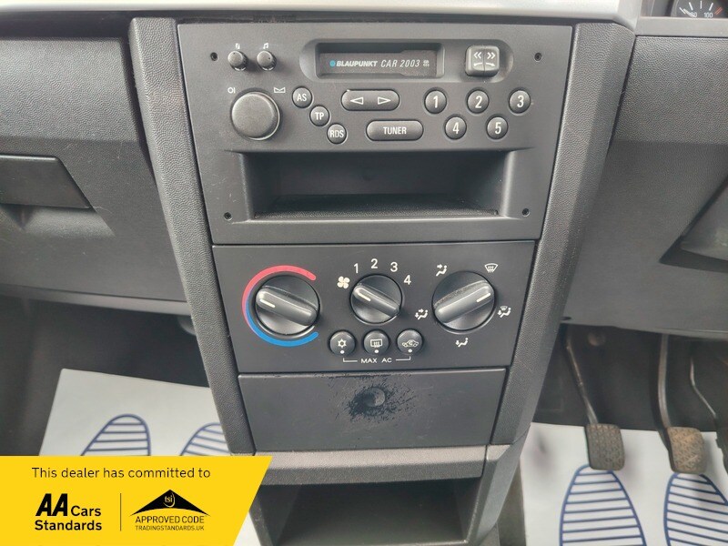 Used Vauxhall Meriva 2004 for sale - 78140853: Photo 28