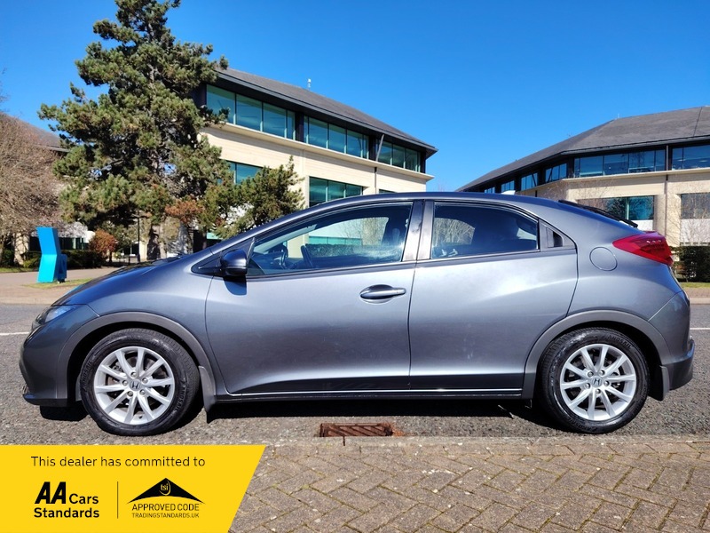 Used Honda Civic 2013 for sale - 77921019: Photo 4