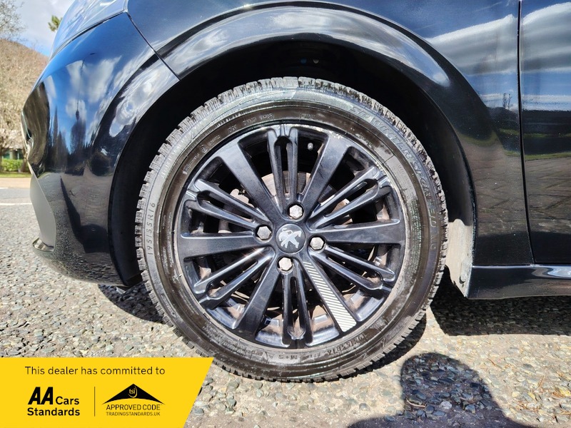 Used Peugeot 208 2018 for sale - 77891445: Photo 16