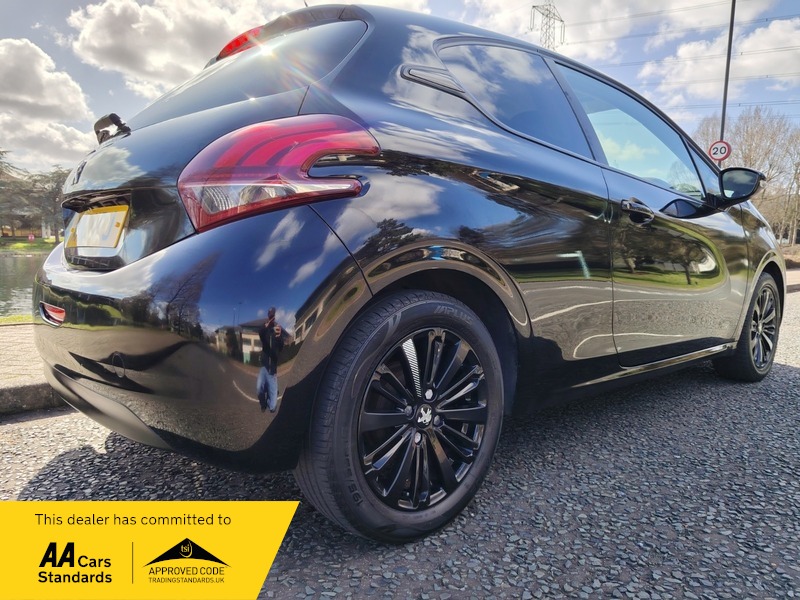 Used Peugeot 208 2018 for sale - 77891445: Photo 20