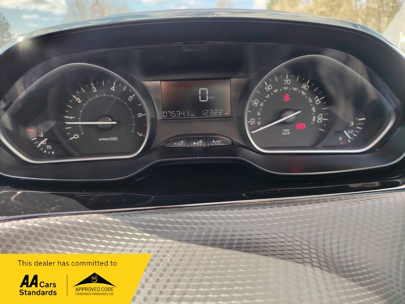 Used Peugeot 208 2018 for sale - 77891445: Photo 26