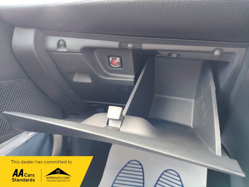 Used Peugeot 208 2018 for sale - 77891445: Photo 31