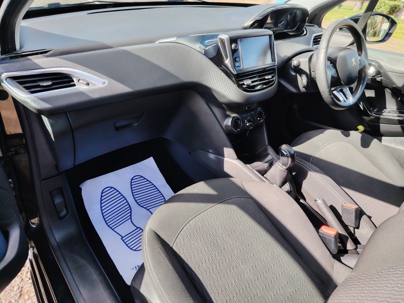 Used Peugeot 208 2018 for sale - 77891445: Photo 32