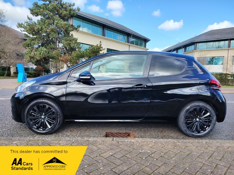 Used Peugeot 208 2018 for sale - 77891445: Photo 4