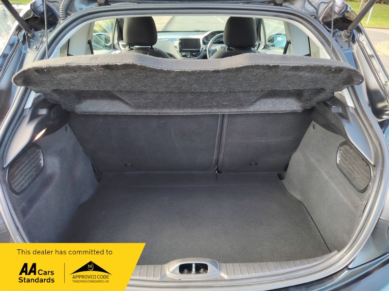 Used Peugeot 208 2018 for sale - 77891445: Photo 8