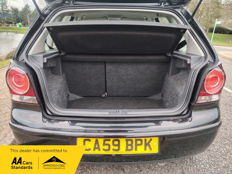 Used Volkswagen Polo 2009 for sale - 77821745: Photo 8