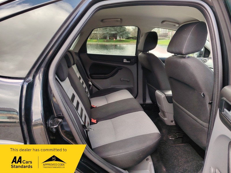 Used Ford Focus 2010 for sale - 77836490: Photo 26