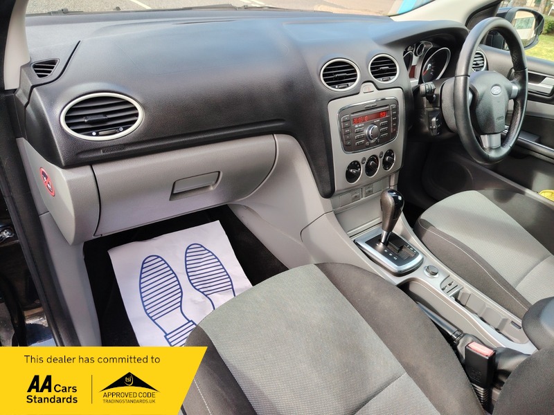 Used Ford Focus 2010 for sale - 77836490: Photo 34