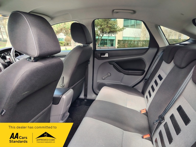 Used Ford Focus 2010 for sale - 77836490: Photo 36