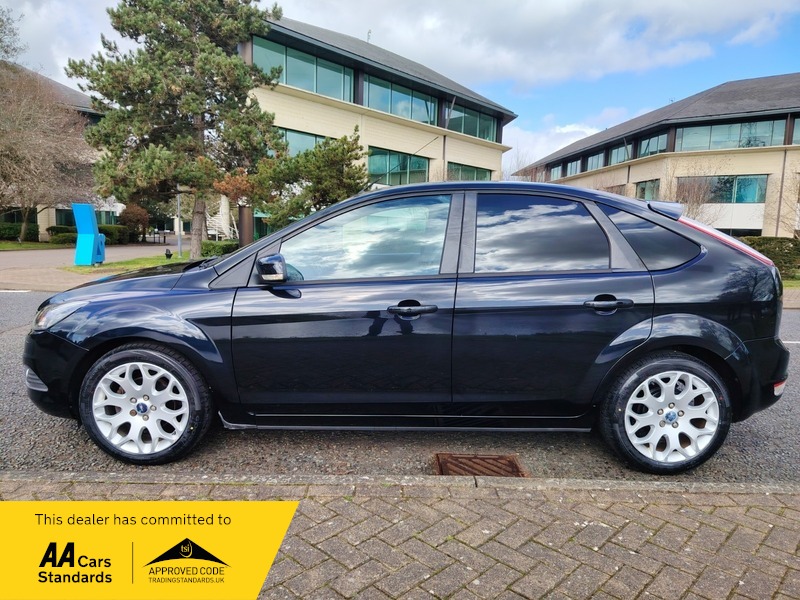 Used Ford Focus 2010 for sale - 77836490: Photo 4