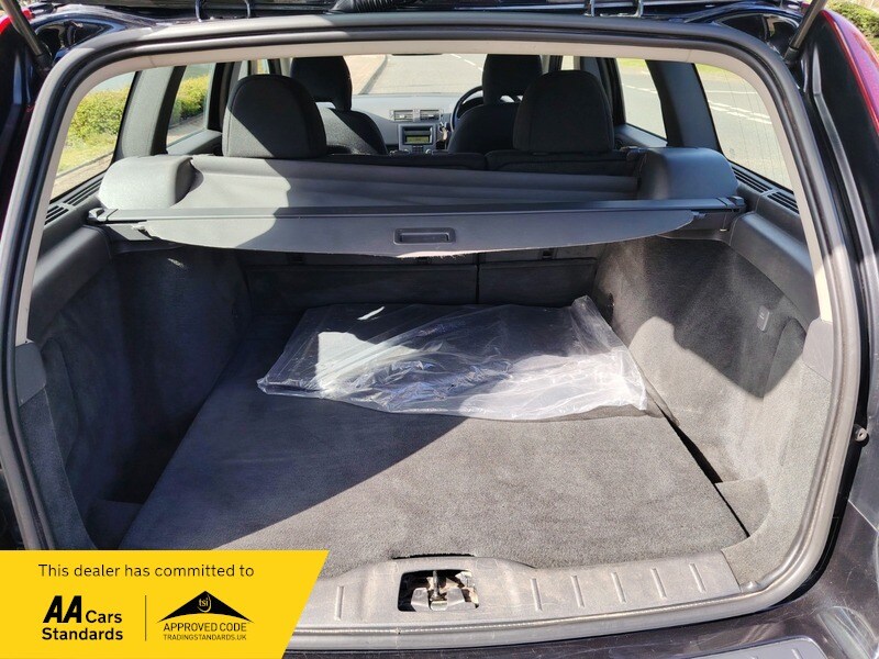 Used Volvo V50 2012 for sale - 78140864: Photo 10