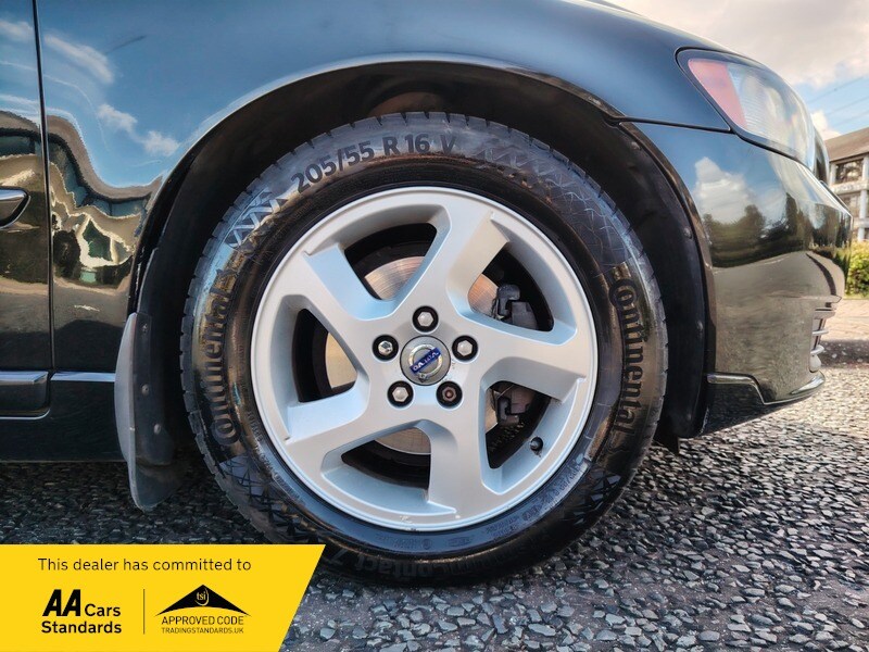 Used Volvo V50 2012 for sale - 78140864: Photo 17