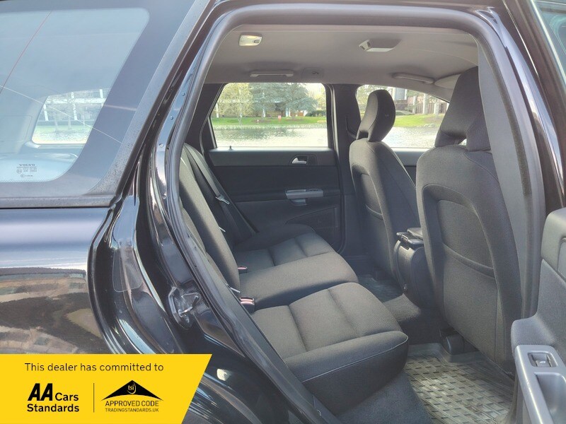 Used Volvo V50 2012 for sale - 78140864: Photo 27