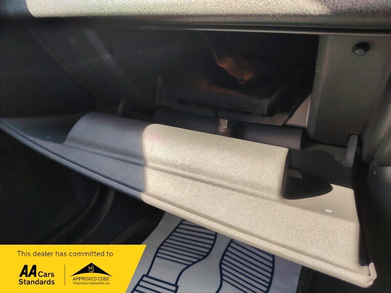 Used Volvo V50 2012 for sale - 78140864: Photo 33