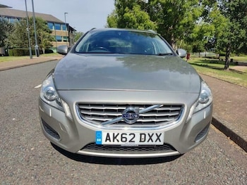 Used Volvo V60 2012 for sale - 78944253: Photo