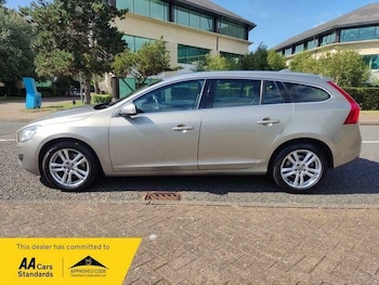 Used Volvo V60 2012 for sale - 78944253: Photo