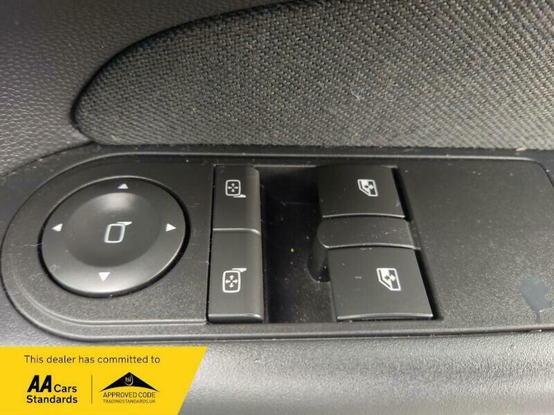 Used Vauxhall Zafira 2014 for sale - 78056824: Photo 25