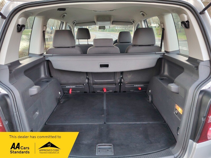 Used Volkswagen Touran 2009 for sale - 77802386: Photo 11