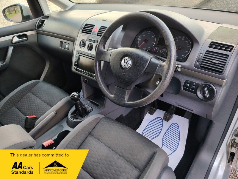 Used Volkswagen Touran 2009 for sale - 77802386: Photo 27