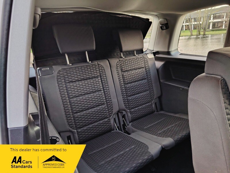 Used Volkswagen Touran 2009 for sale - 77802386: Photo 31