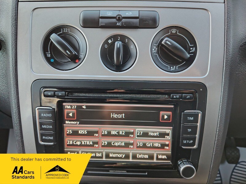 Used Volkswagen Touran 2009 for sale - 77802386: Photo 34