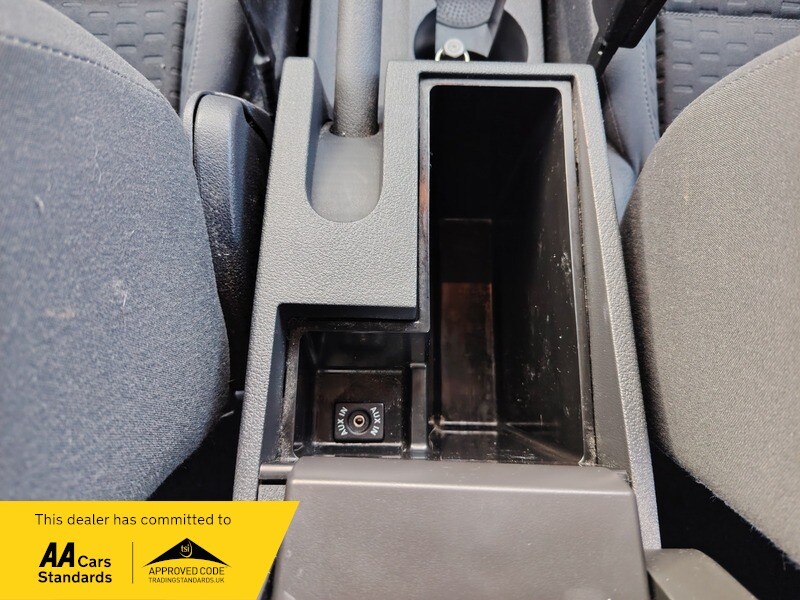 Used Volkswagen Touran 2009 for sale - 77802386: Photo 37