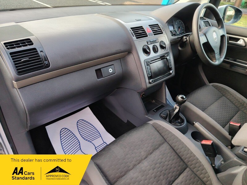 Used Volkswagen Touran 2009 for sale - 77802386: Photo 39