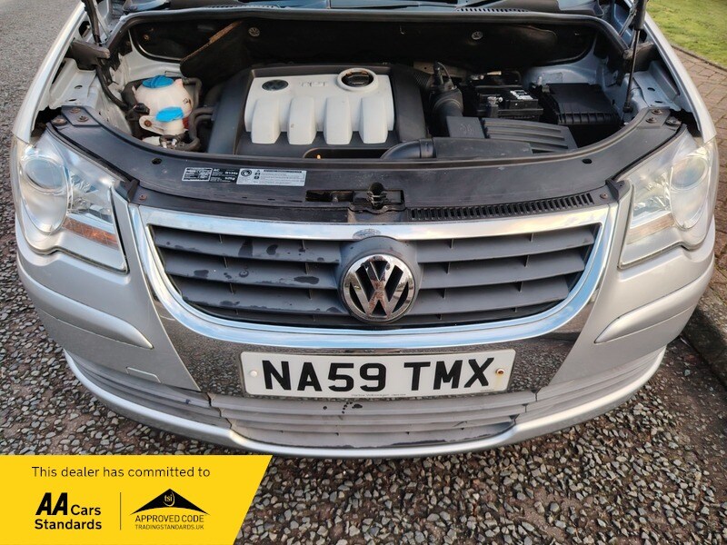 Used Volkswagen Touran 2009 for sale - 77802386: Photo 44