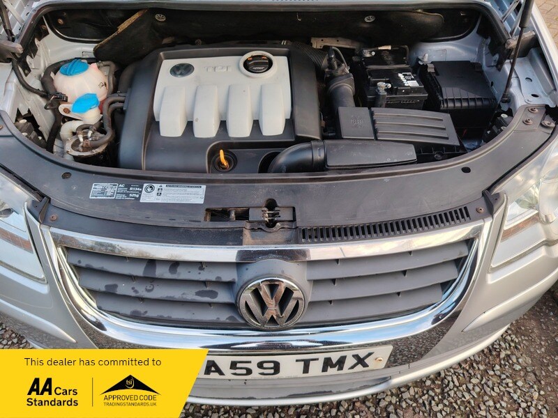 Used Volkswagen Touran 2009 for sale - 77802386: Photo 45