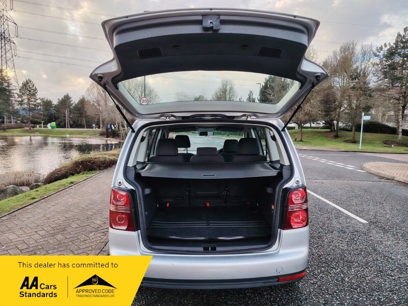 Used Volkswagen Touran 2009 for sale - 77802386: Photo 7