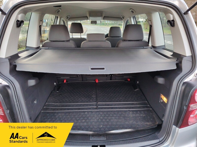 Used Volkswagen Touran 2009 for sale - 77802386: Photo 9