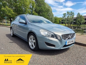 Used Volvo V60 2011 for sale - 78920172: Photo