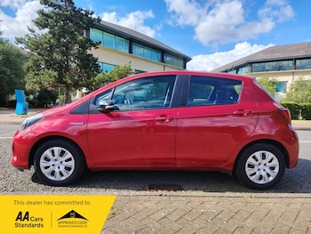 Used Toyota Yaris 2016 for sale - 78806973: Photo