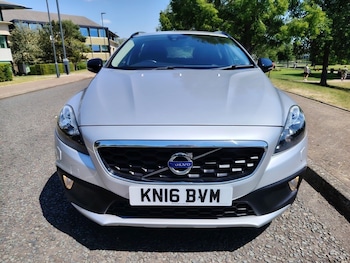 Used Volvo V40 2016 for sale - 78702948: Photo